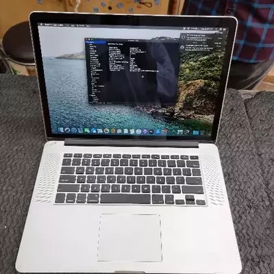 Apple MacBook Pro 15インチ mid 2015 A1398 Apple MacBook (Pro) A1398 (Retina, 15-inch, Mid 2015)