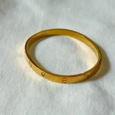 Buy Cartier Love Bracelet Diamond in 18k Gold online at best