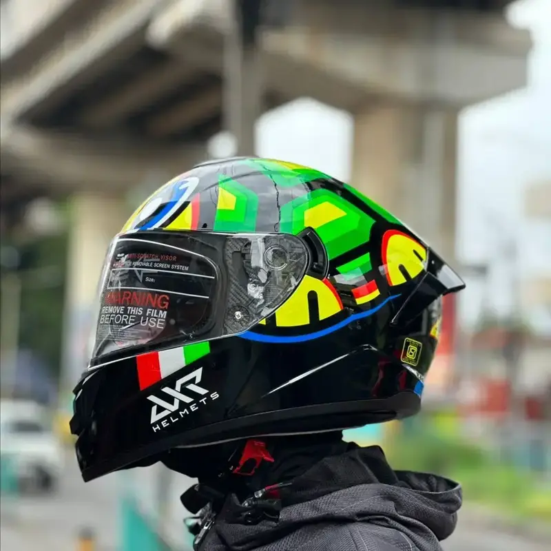 Axr black and green dual visor helmet Small