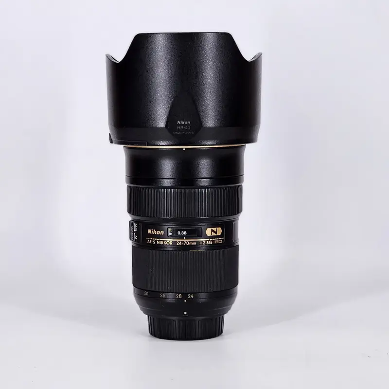 Buy Nikon AF-S Nikkor 24-70mm f/2.8 G ED lens in Mint Condition  