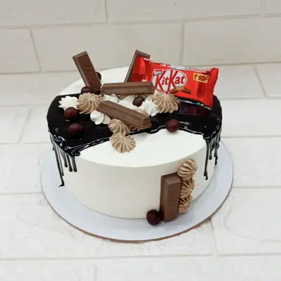 Order Kit Kat Cake Online From Varushi Cake Queen,Kharar