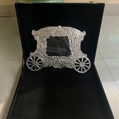 Buy Photo Frame on wheels online at best price | Shree Antiques ...