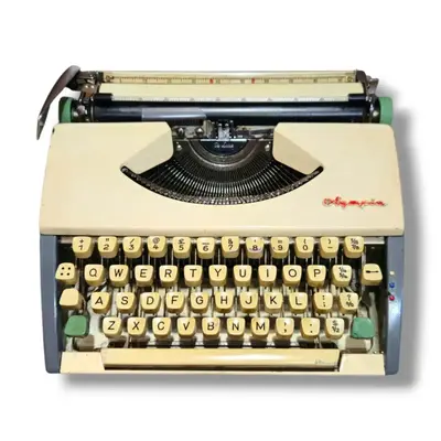 Olympia SF Deluxe Portable Typing Machine – Vintage German
