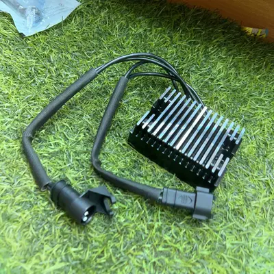 Harley Davidson Street 883 regulator rectifier unit