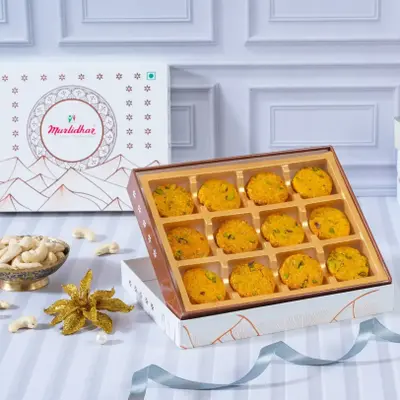 Buy Baked kaju Puri Box (250 Gm) online at best price | Murlidhar sweets