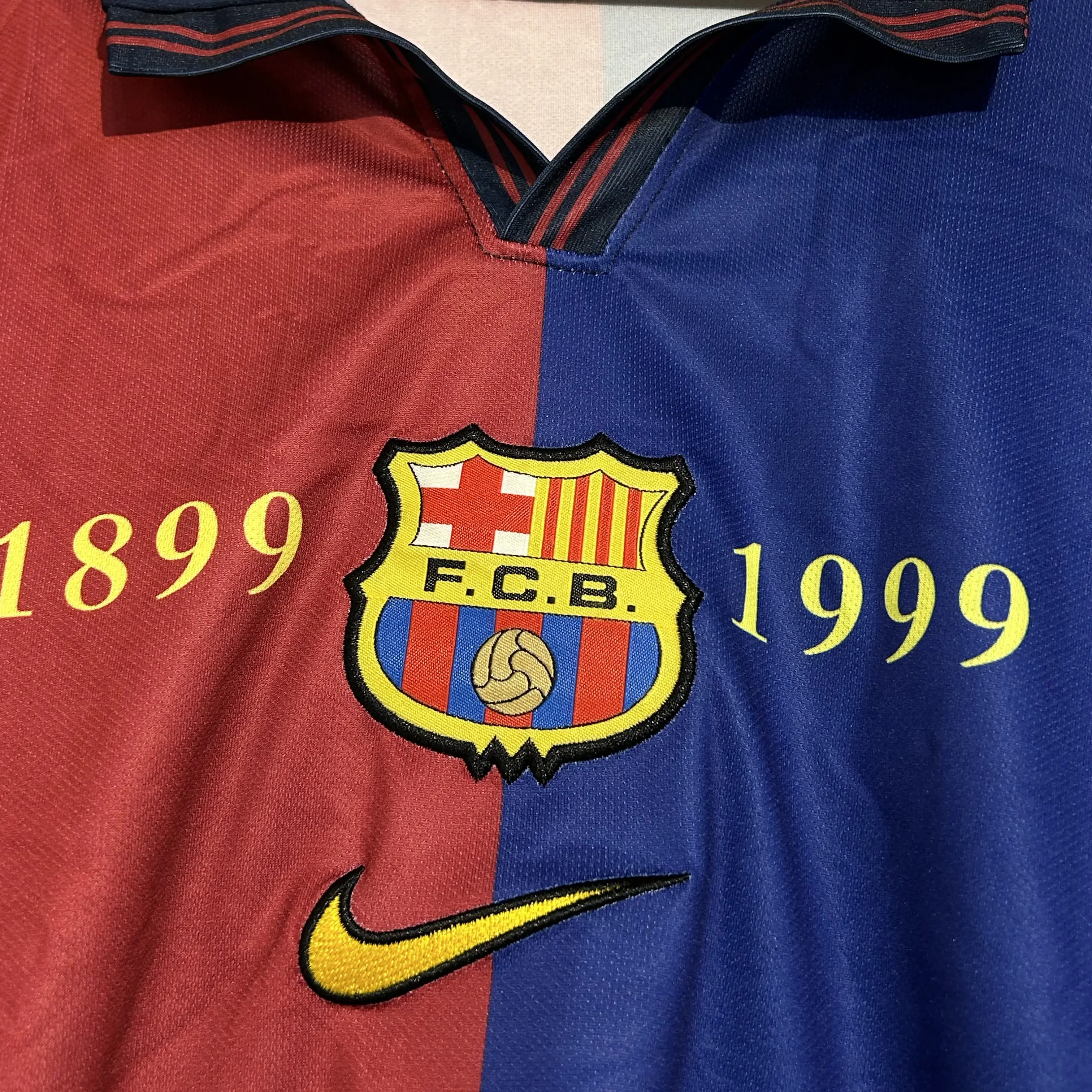 FC Barcelona 1899-1999 記念シャツ Lサイズ FC Barcelona 1899-1999 記念シャツ Lサイズ FCバルセロナ 1899-1999