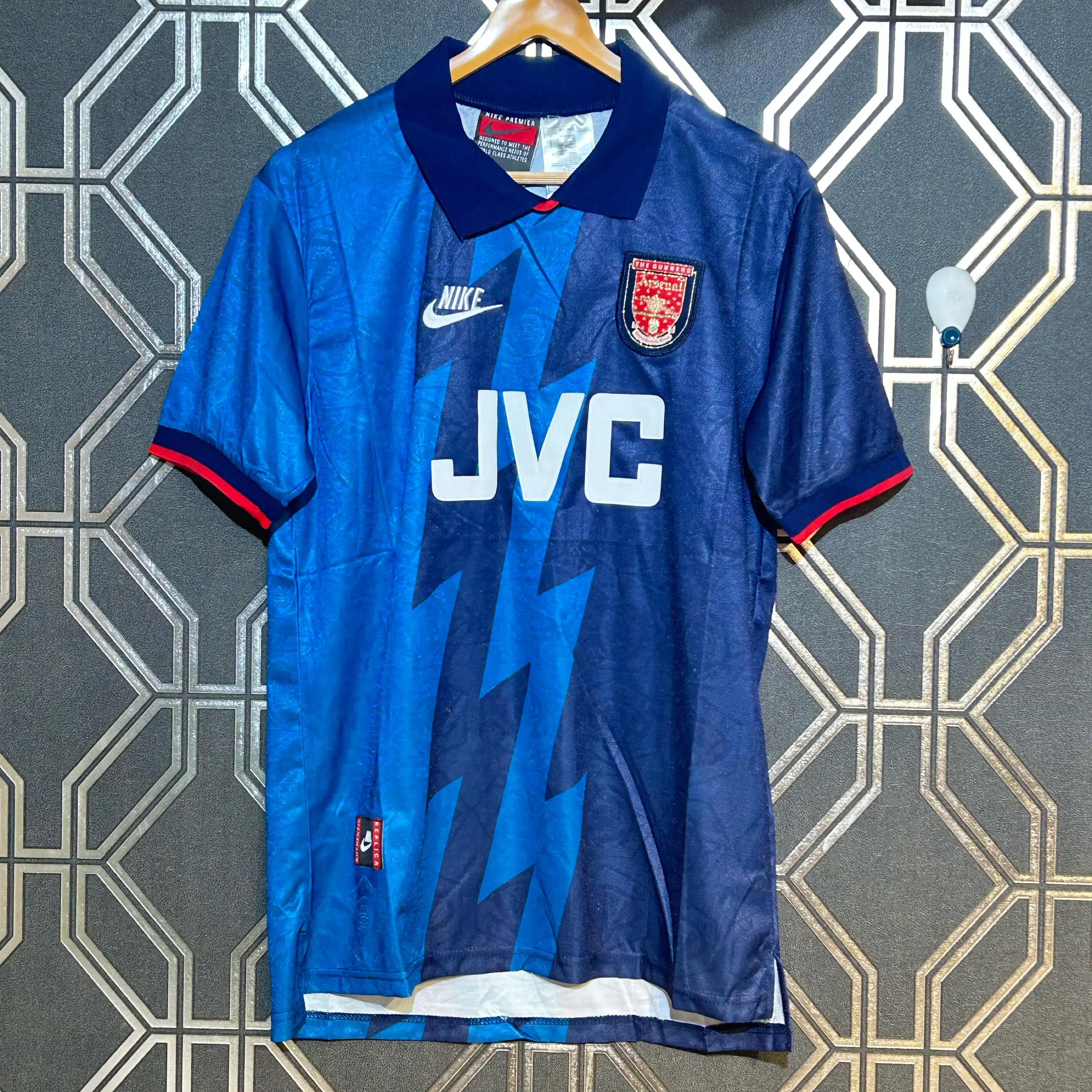 アーセナル NIKE 95/96 ユニフォーム アウェイ JVC Buy ARSENAL AWAY 1995-96 JVC BLUE VINTAGE ORIGINALS online at best