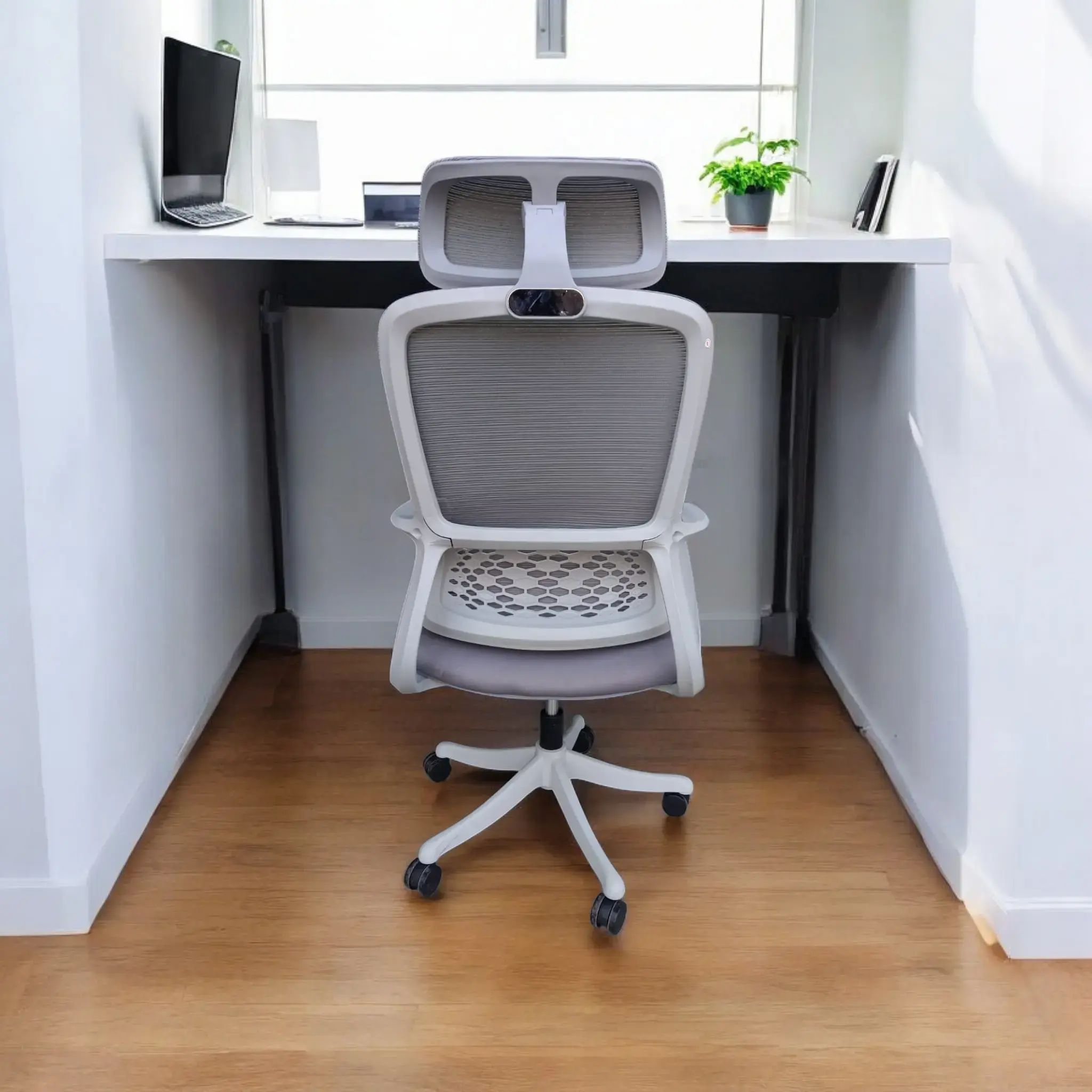 Grey Mesh Office Boss Chair