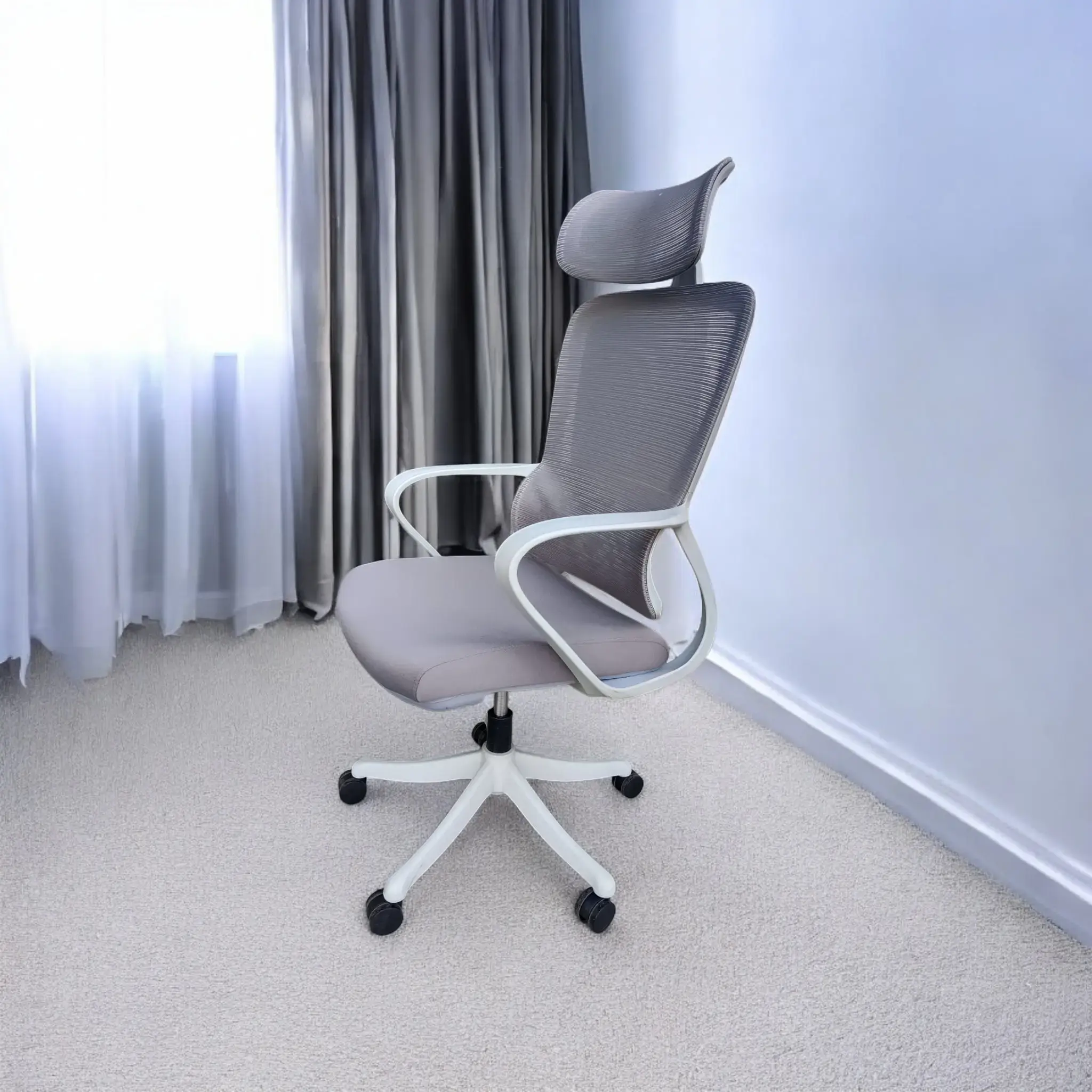 Grey Mesh Office Boss Chair