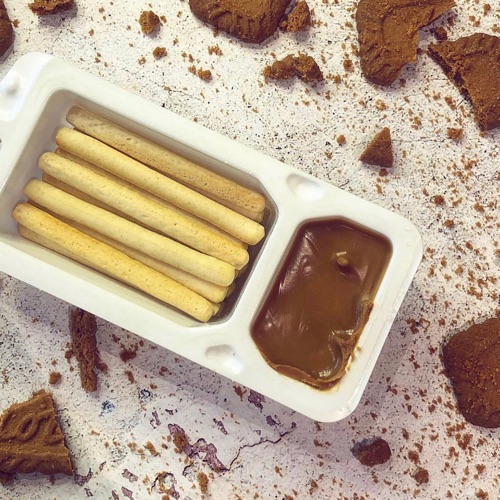 Order Lotus Biscoff & GO Biscuit Spread And Breadsticks 45g Online From