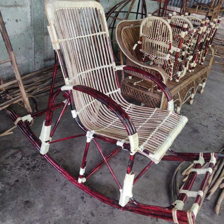 Buy Ec Footrest Rocking Chair online at best price Kuzhal Oonjal