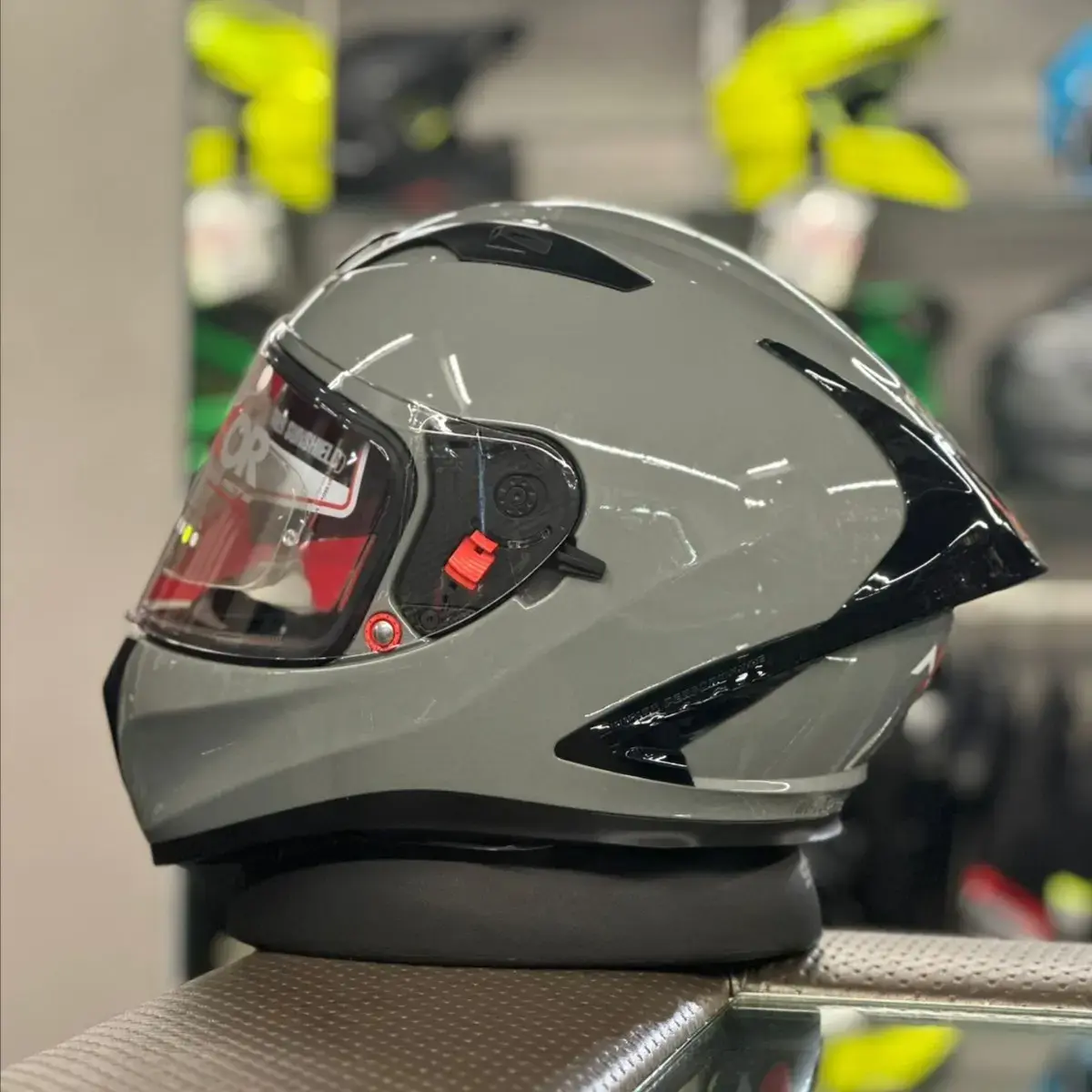 Axor street saber hunter apex retro titanium grey helmet Small