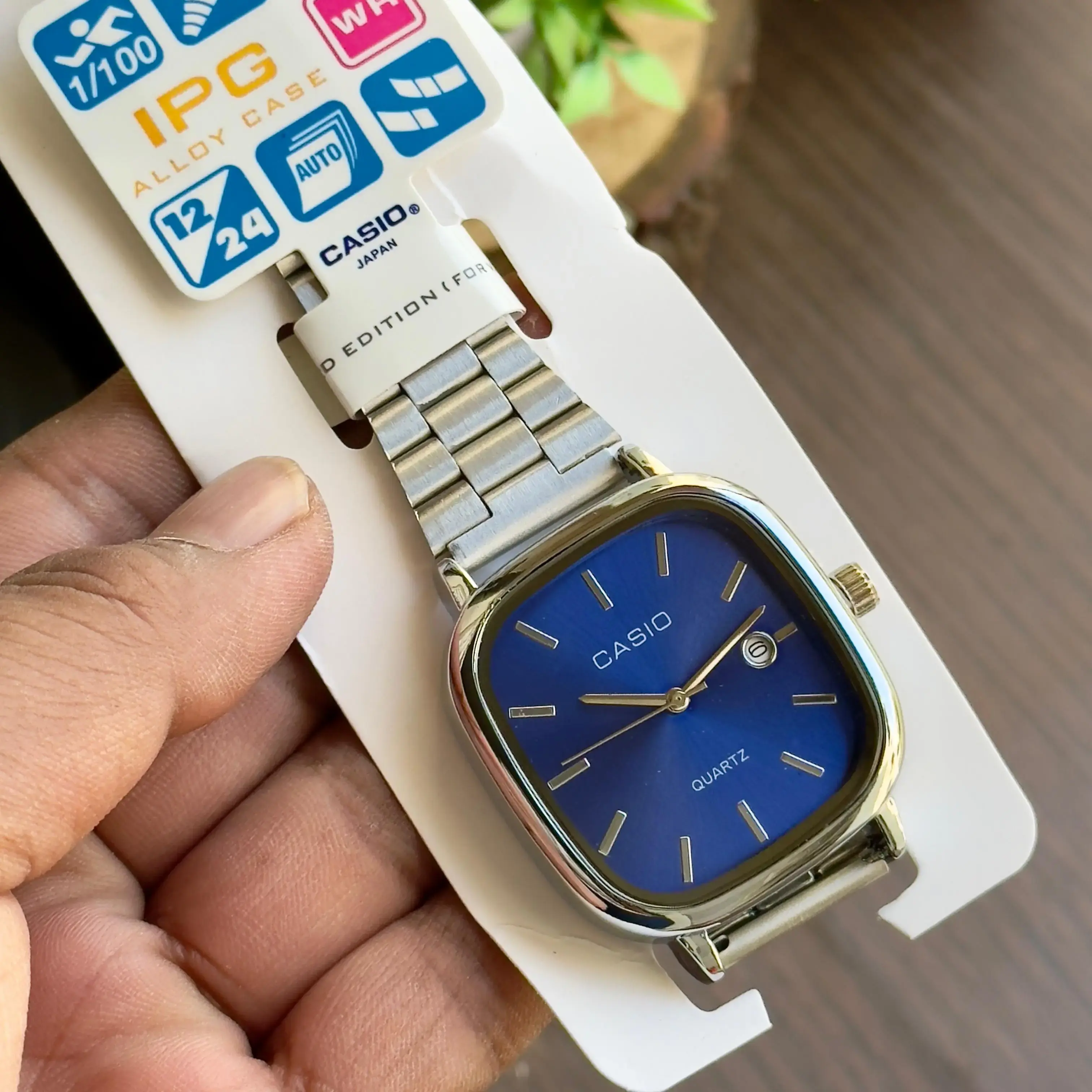 Next to original Casio watch with box 01 One size