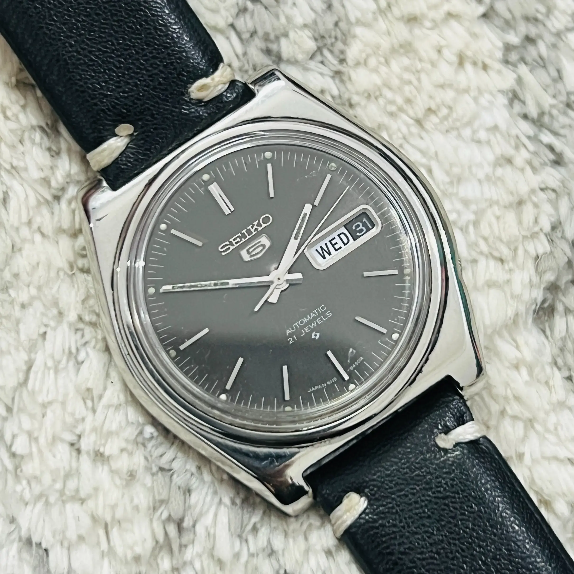 Buy Vintage Seiko 5 Automatic 21Jewels Date/Day Grey Dial Caliber