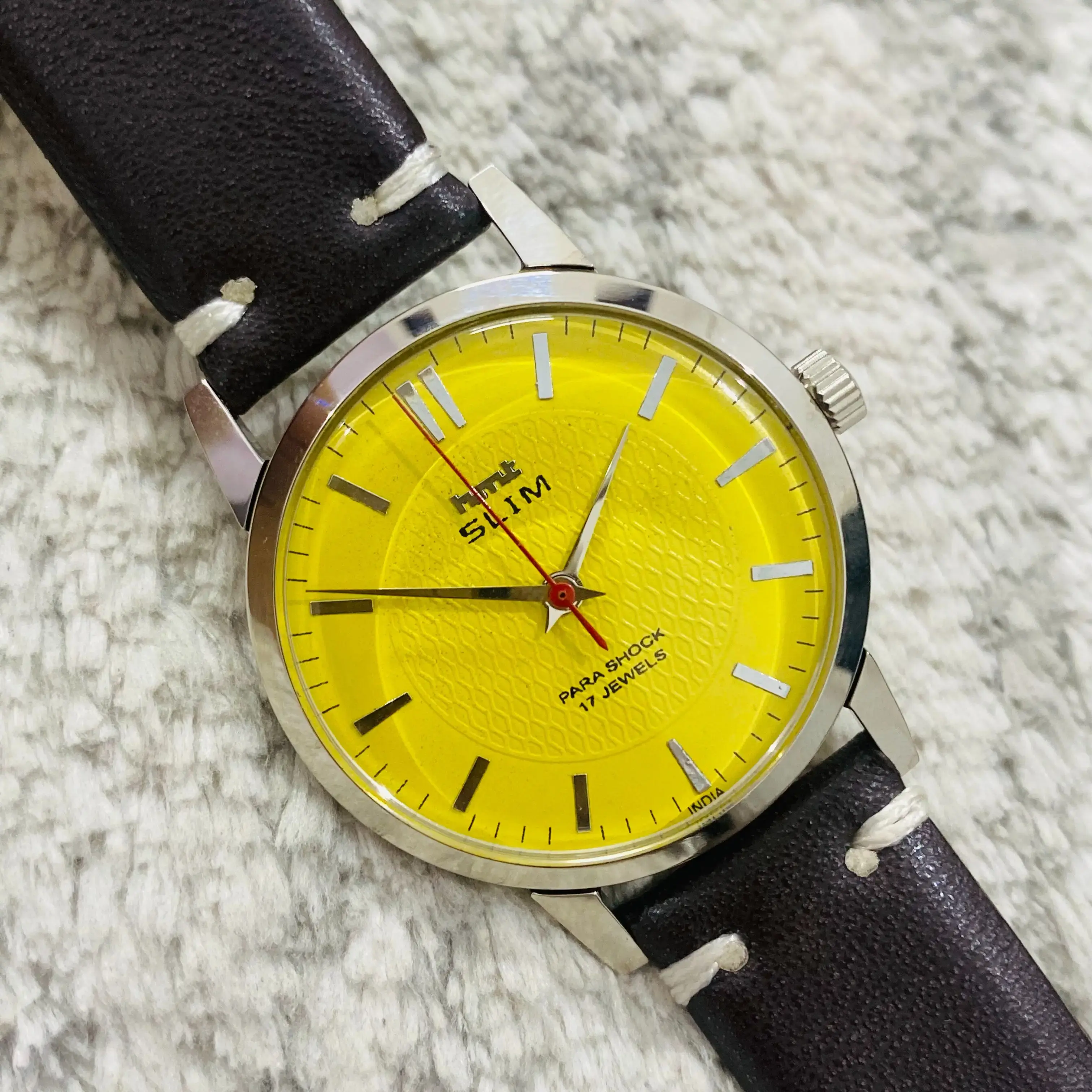 Buy VINTAGE HMT SLIM YELLOW DIAL MECHANICAL HANDWINDING 17JEWELS