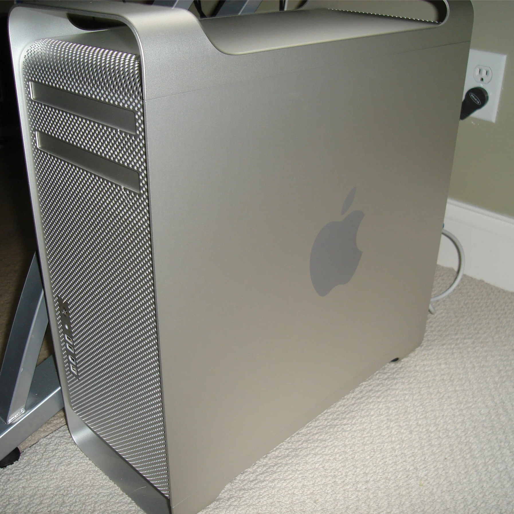 Buy Apple Mac-PRO TOWER - LATE 2012 online at best price |