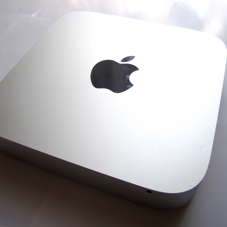 Buy Apple Macmini Corei5, 8GB , 500GB dvd 2012 model online