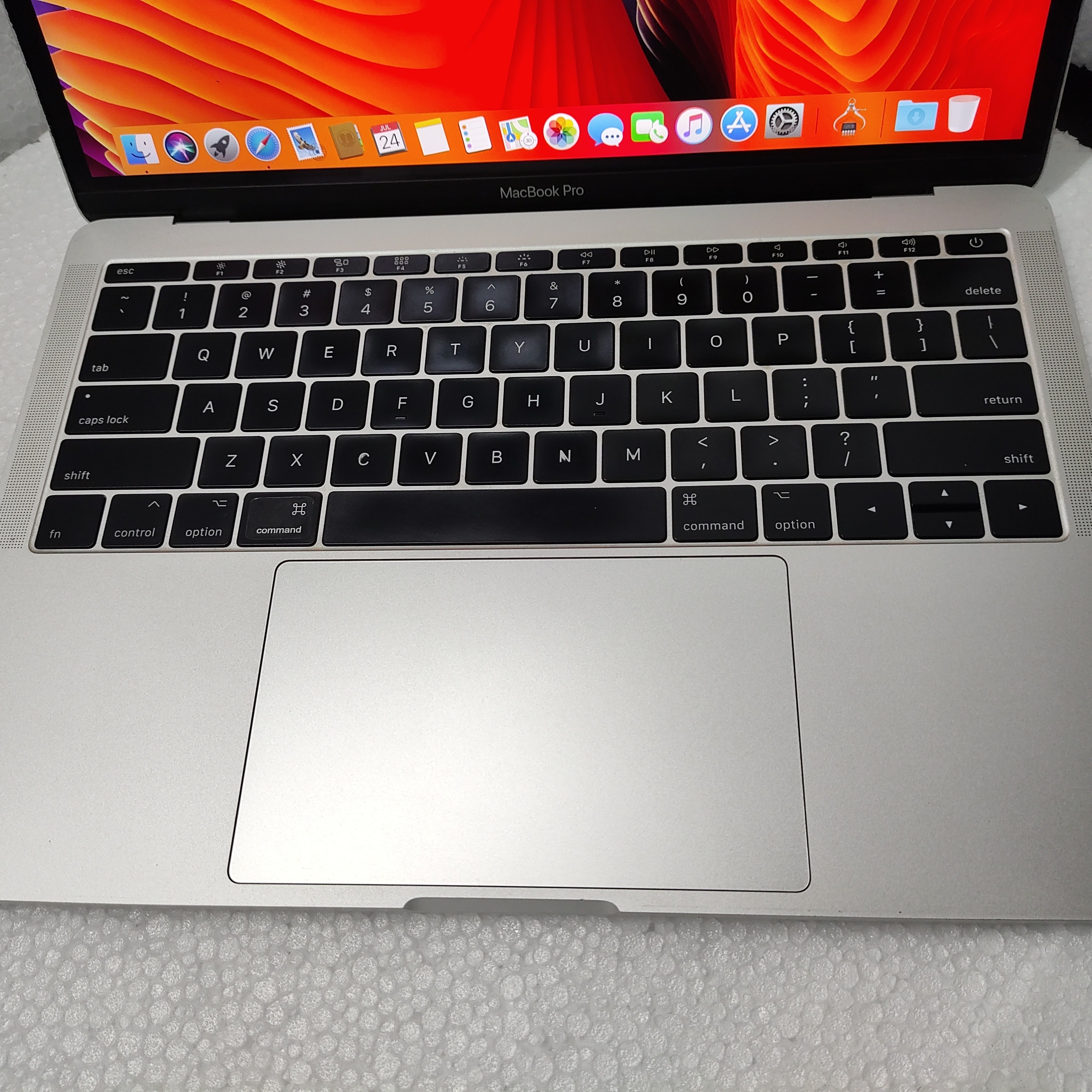 MacBook本体 MacBook Pro 13-inch, 2016, Thunderbolt Amazon.co.jp: Apple MacBook Pro 2016, Thunderbolt (USB-C) 3