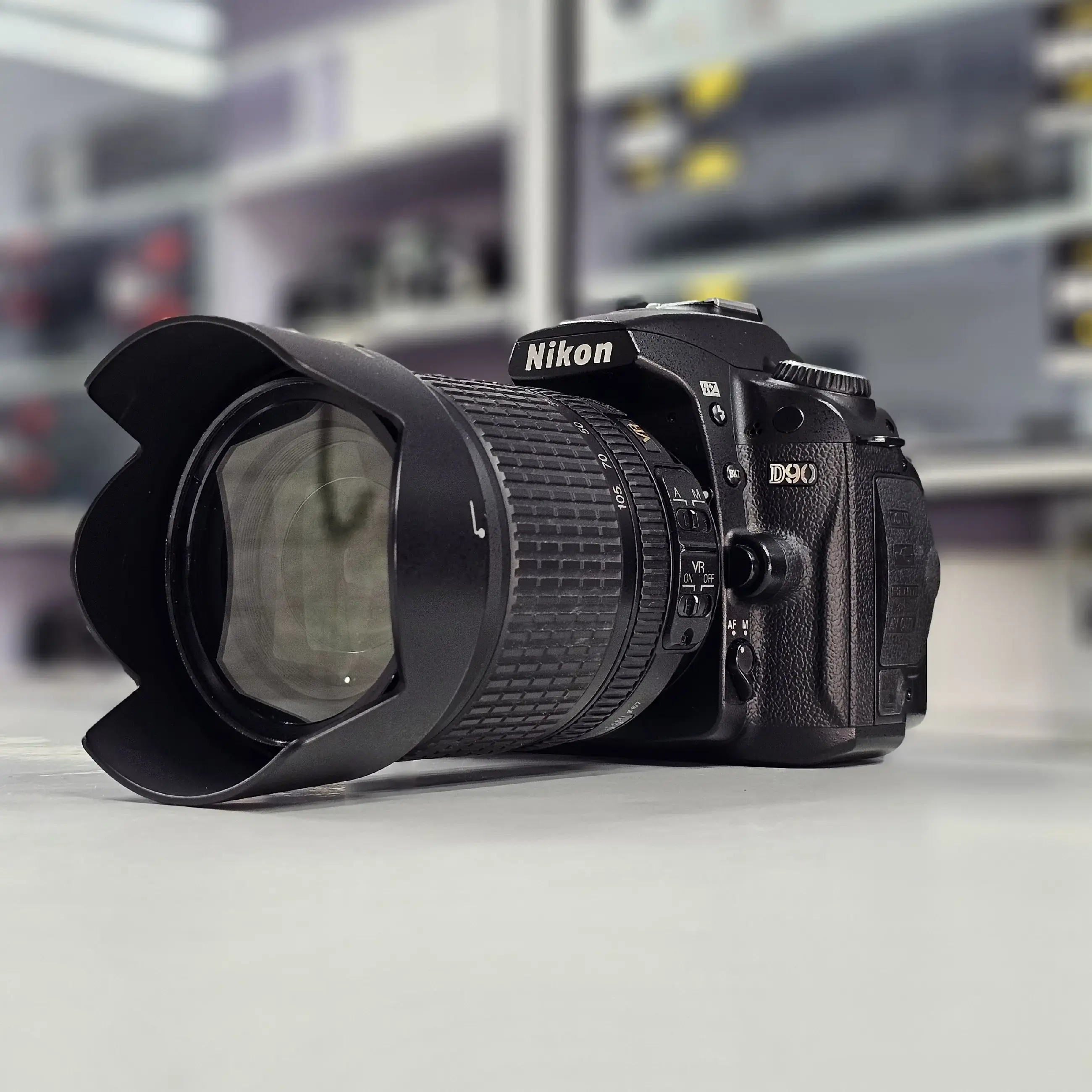 Buy Demo unit Nikon d90 ( 18-105mm vr lens ) full kit in stock 