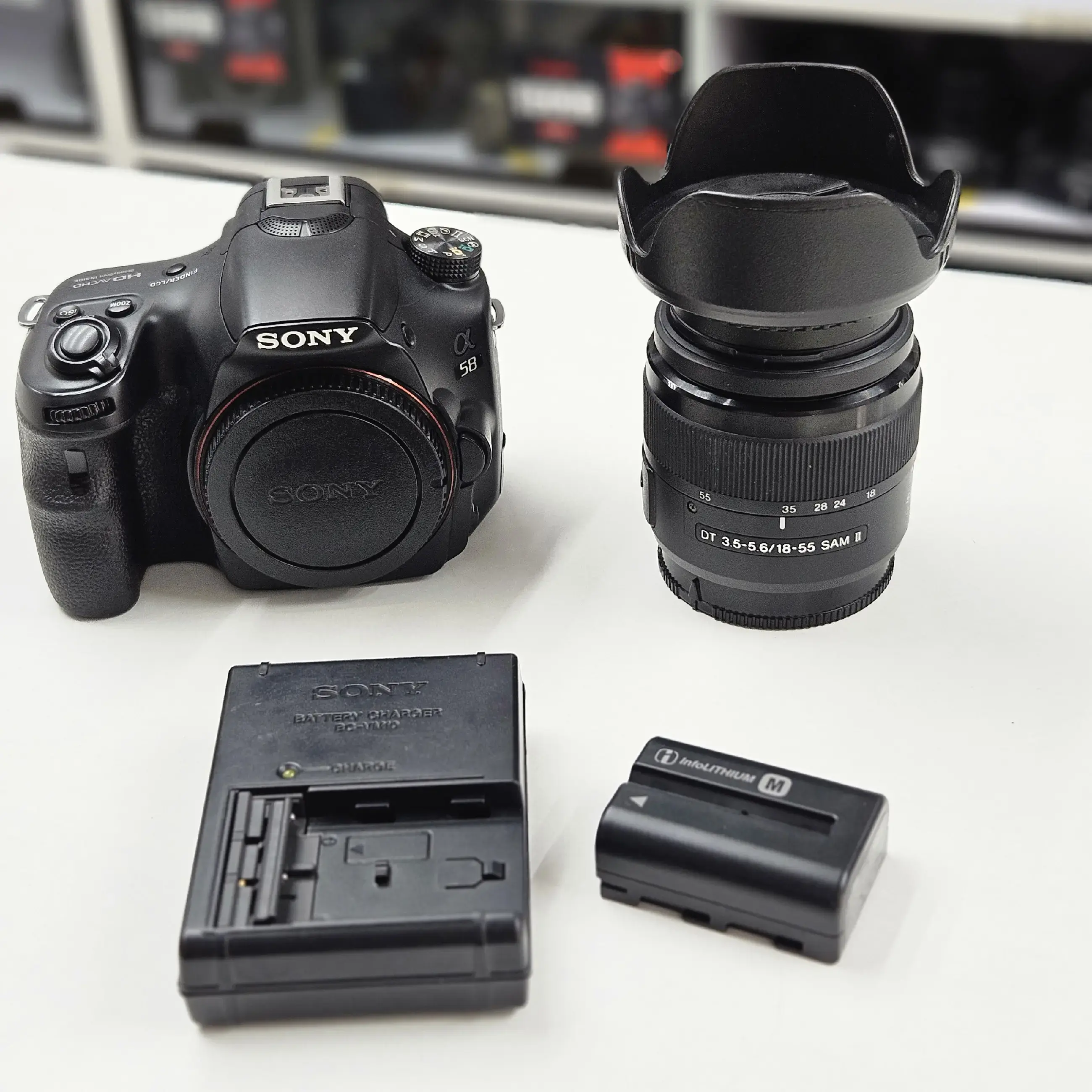 楽天市場】sony ソニー dt 18-55mm f3.5-5.6 samの通販 【極美品】SONY