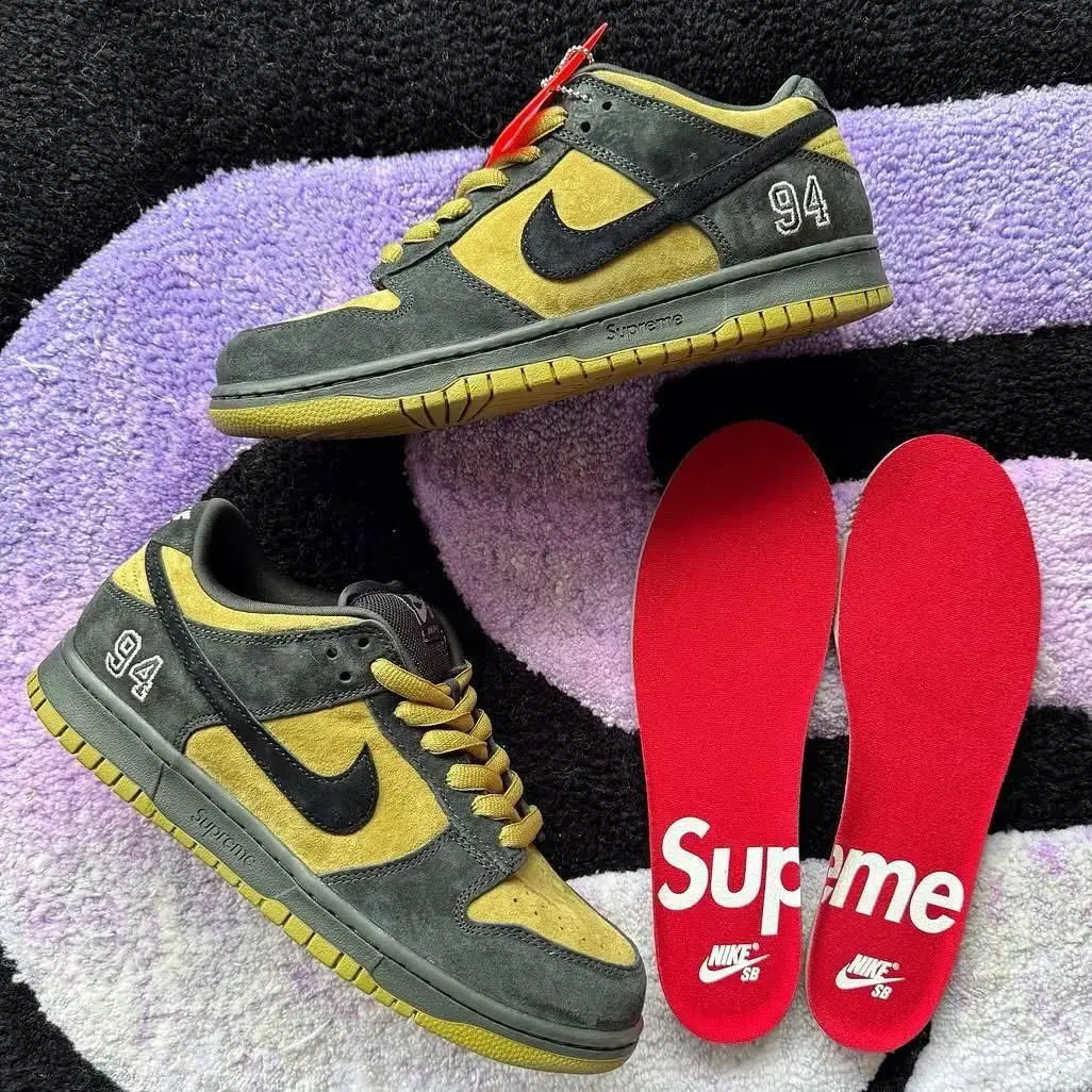 Nike SB Dunk Low Supreme camper green 27