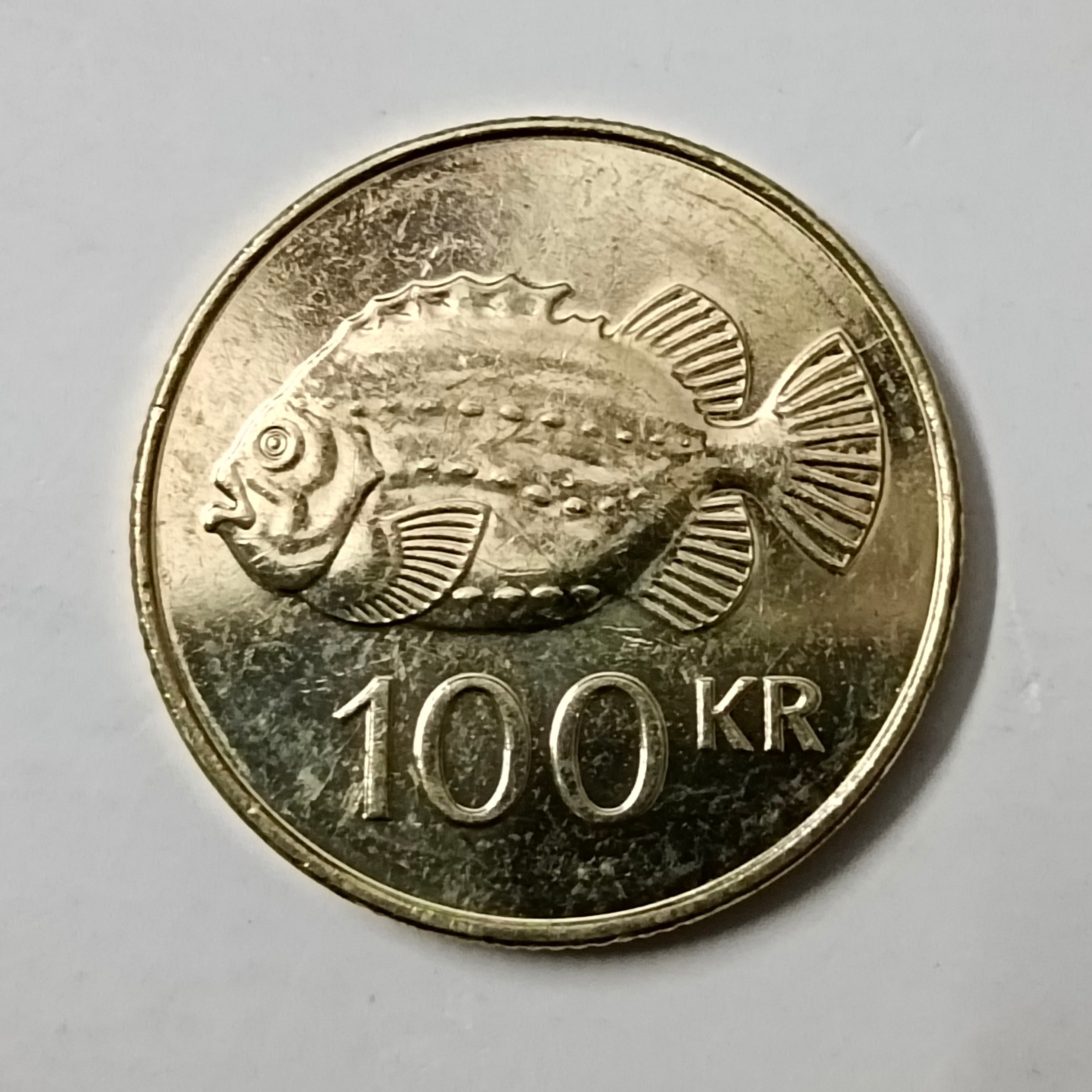 Buy Iceland / Island 100 Kronur 2011 GEM Unc coin online at best price |  BidinnhobbyS
