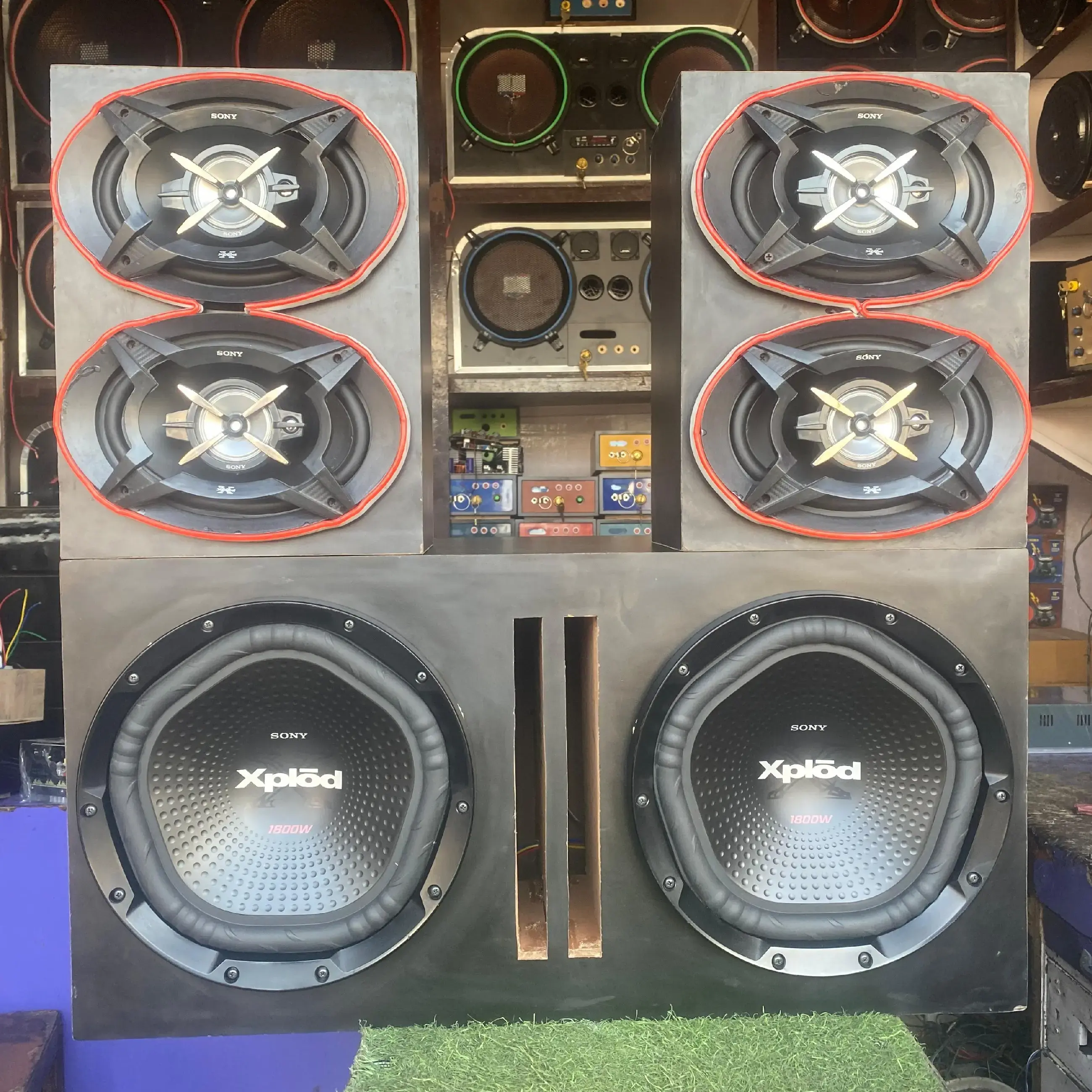 SONY 1800-WATT SUBWOOFER 4-OVAL SPEAKER PETTI COMPLETE Side Oval Speakers