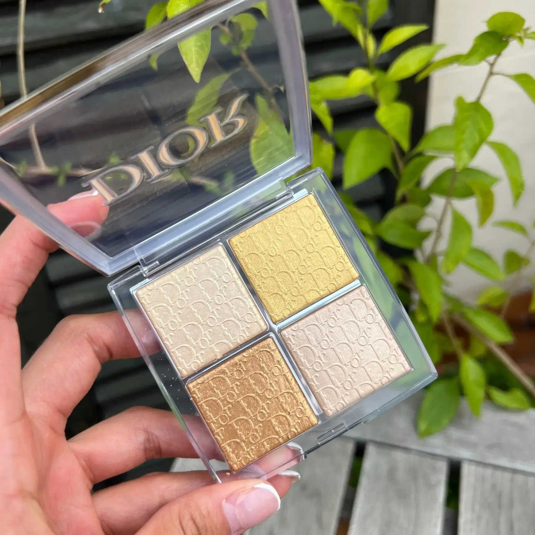 Buy DIOR BACKSTAGE GLOW FACE PALEETTE 003 PURE GOLD online at best