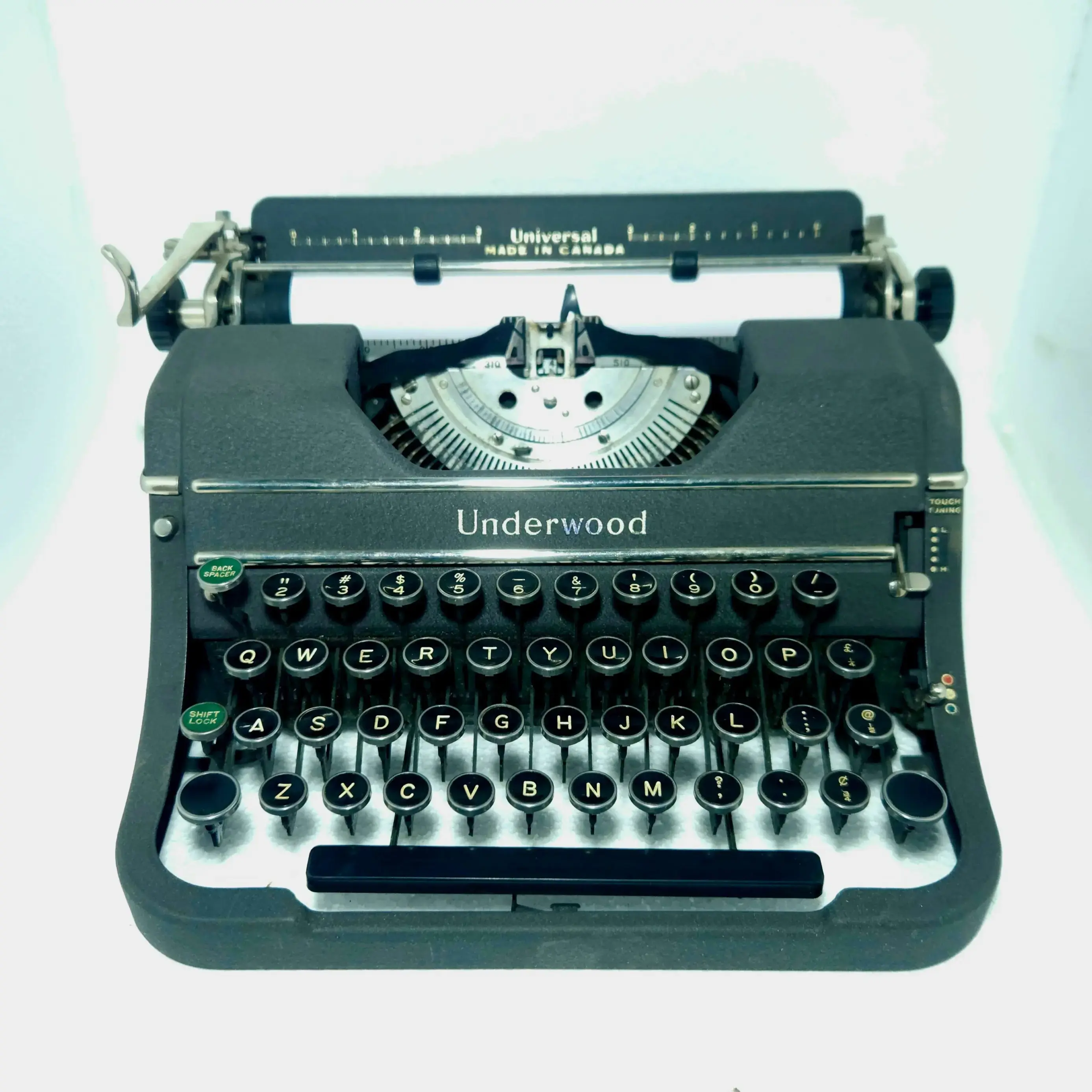 No.319 TRIUMPH Junior 12 タイプライター ケース付き 2026年最新