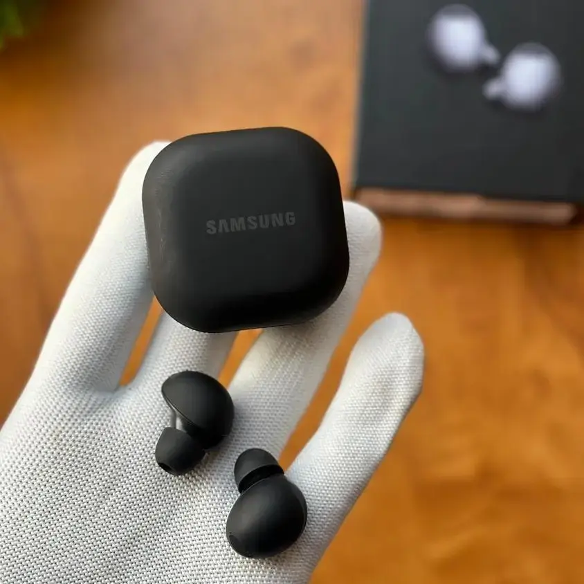 Samsung Galaxy Buds 2 Pro – Noise Cancelling True Wireless Earbuds - Black