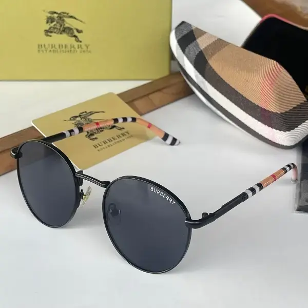 BURBERRY Burberry Eyewear Sunglasses with box - Yellow