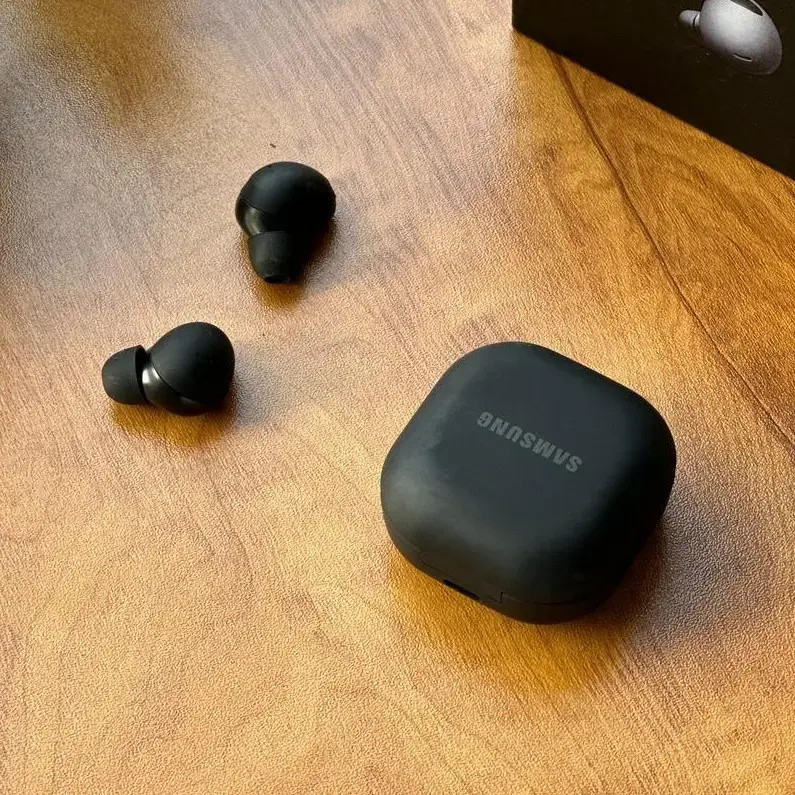 Samsung Galaxy Buds 2 Pro – Noise Cancelling True Wireless Earbuds - Black
