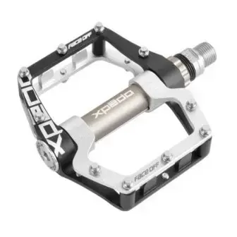 Xpedo Faceoff 18 Flat Pedal-Black/Silver