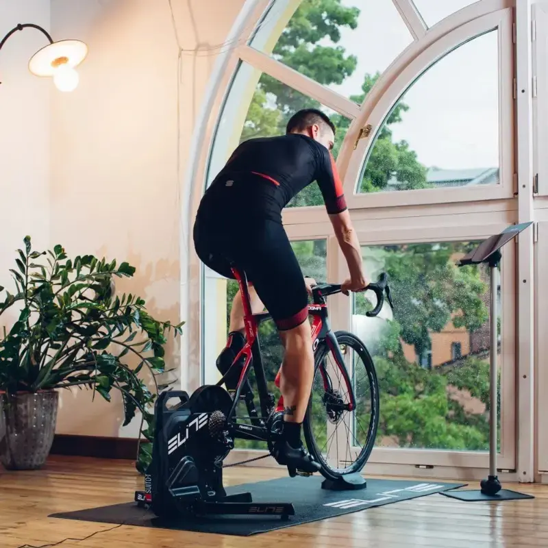 elite suito-t direct drive smart trainer powerful & compact