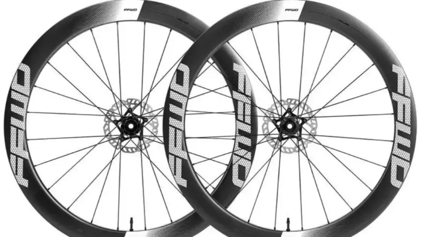 Carbon RYOT55 set FCC (55mm) SP 24H/24H WHT FFWD 2:1 DBCL 12mm TA SHIM