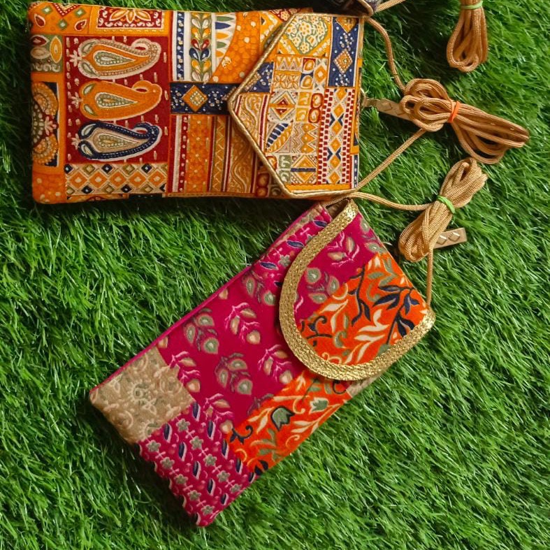 Digital printed mobile pouch with sling and saree hook Back side one zip  Size 8*5” Moq