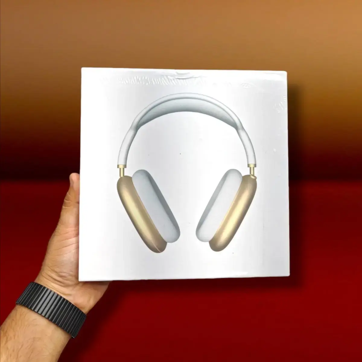AirPods Max Gold