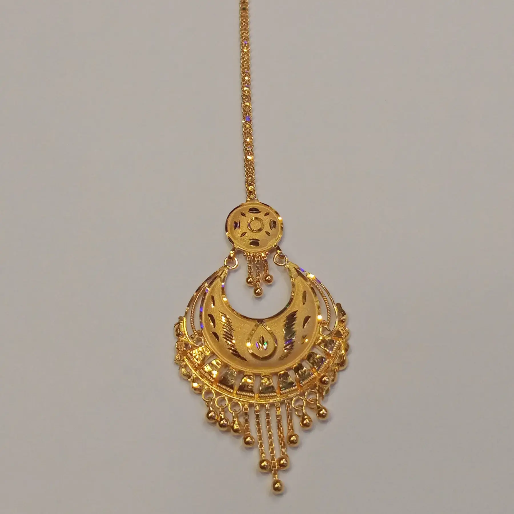 Buy Light Weight Gold Tikli online at best price