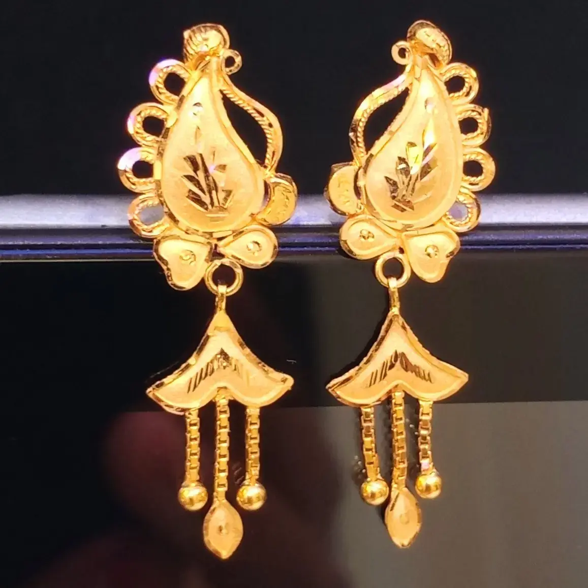 Light Weight New Gold Bijli Design Jhumki Earrings Gold Earrings