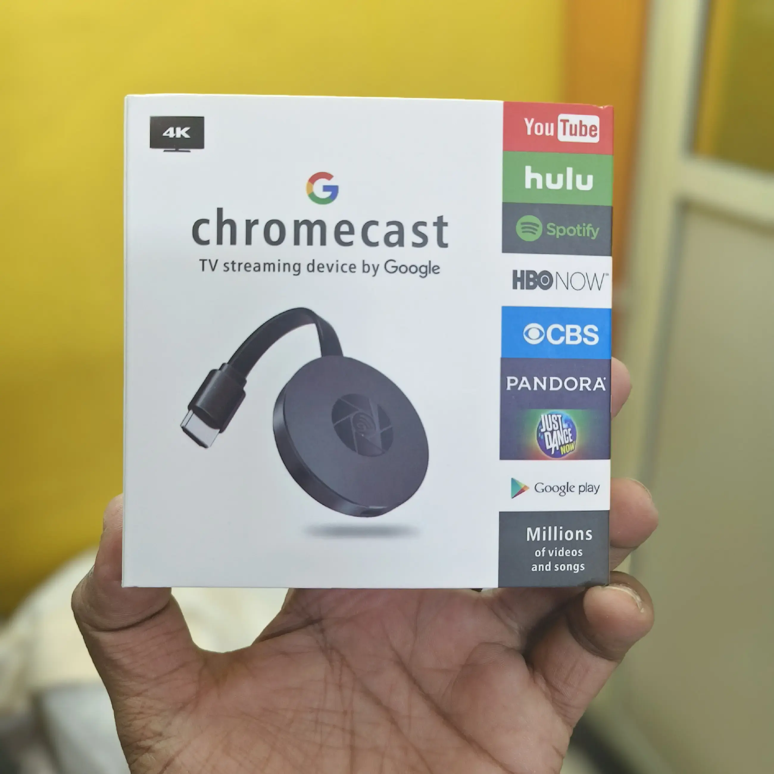 テレビ Google Chromecast with Google TV 4K Chromecast with Google TV - 4K - Snow, Sunrise, Sky at ₹ 7316