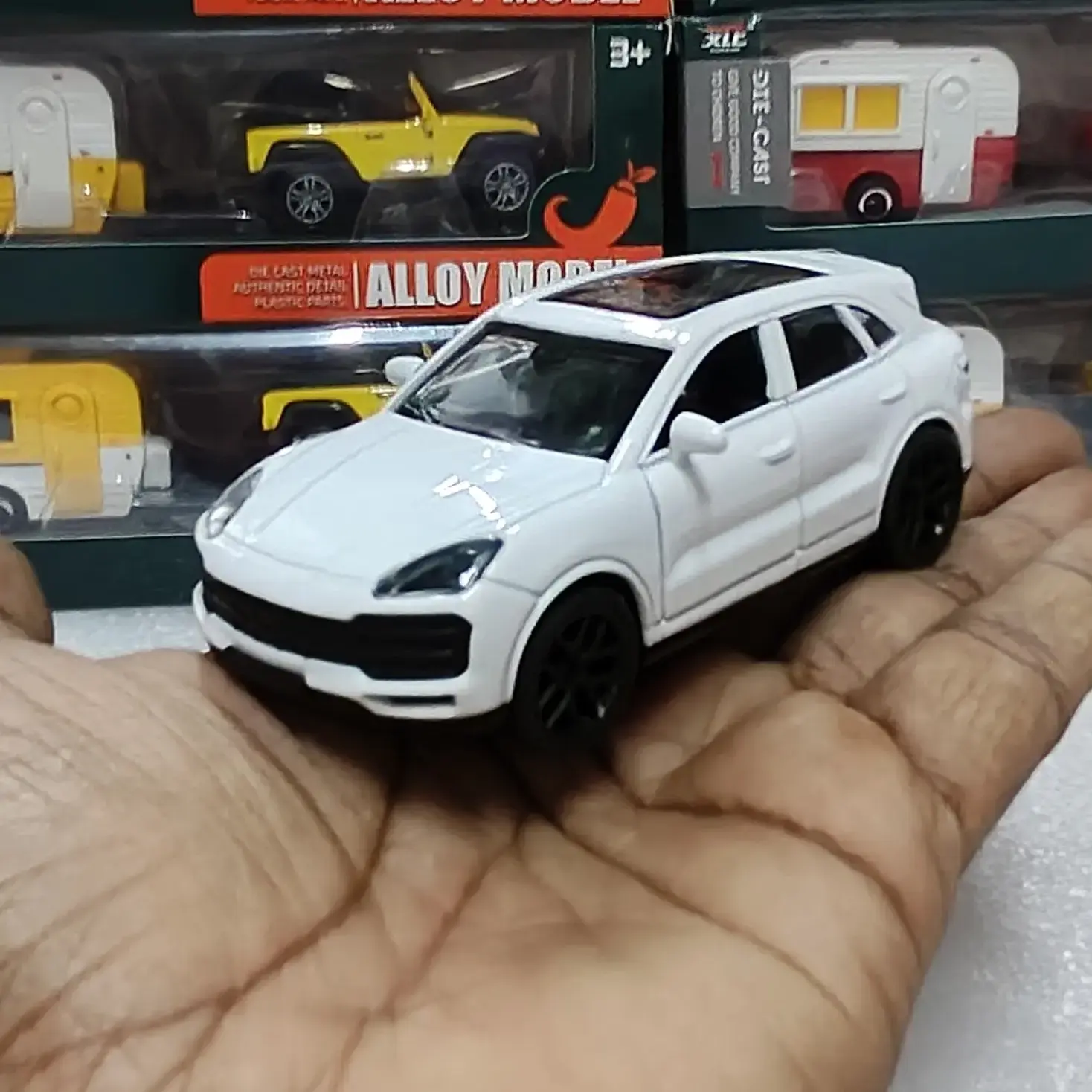 Buy PORSCHE CAYENNE 1:43 SCALE online at best price | Dhanvi Toys