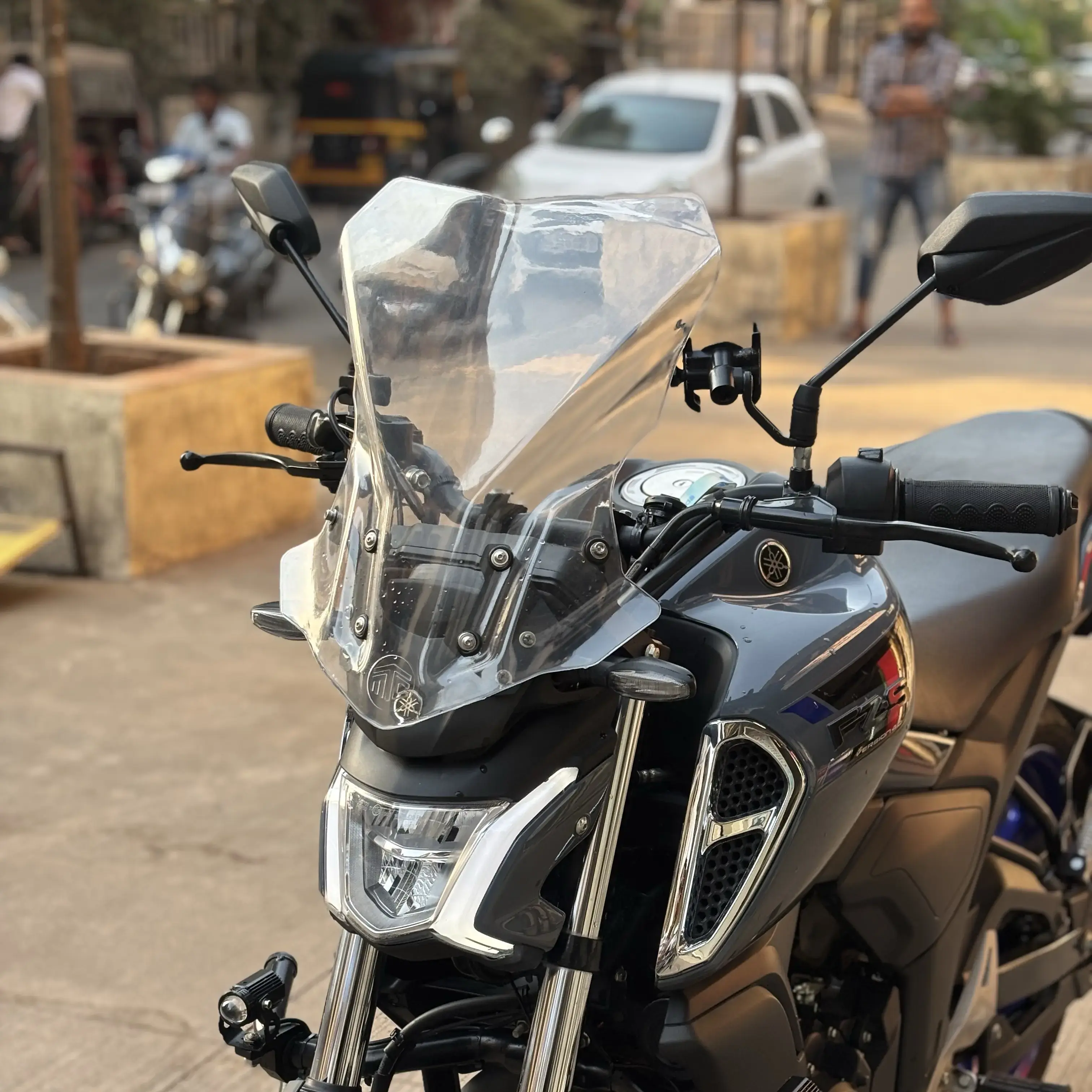 Modified Fz V3 Yamaha FZs V3/v4 WHITEHORSE BIKING GEARS ADDA