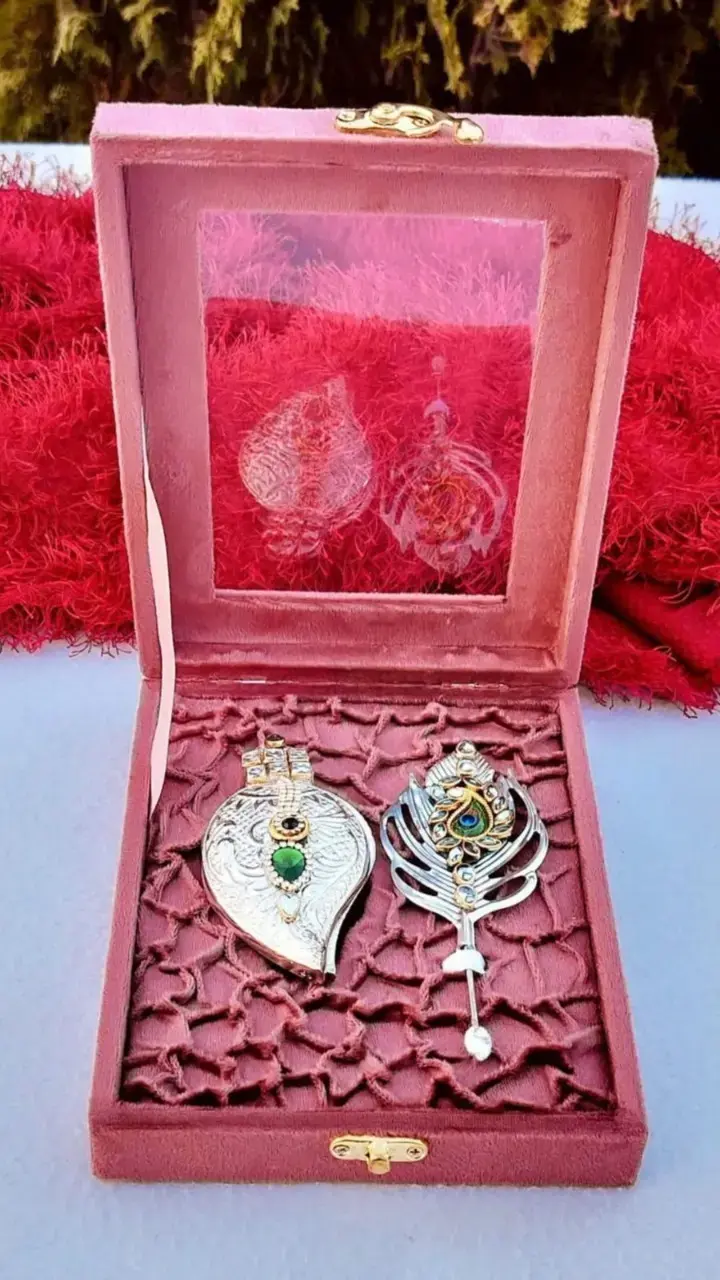 Buy kum kum set online at best price | Infinygiftz