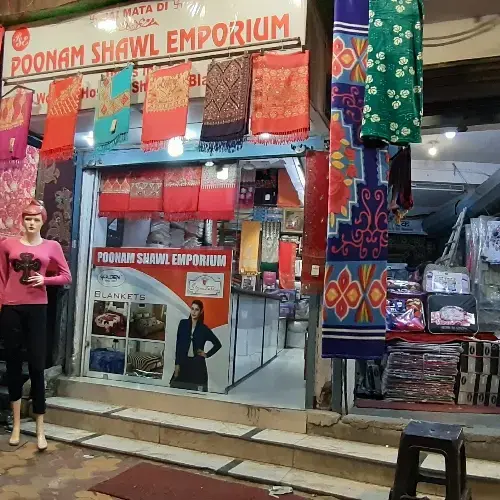store logo