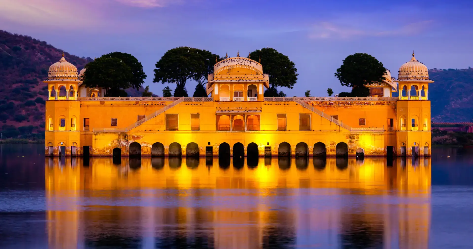 Safe and reliable cab booking service